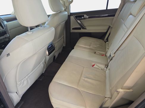 Used 2019 Lexus GX 460 Premium w/ Premium Package AWD/4WD image 13