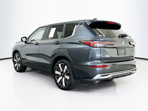 Used 2025 Mitsubishi Outlander SE AWD/4WD image 5