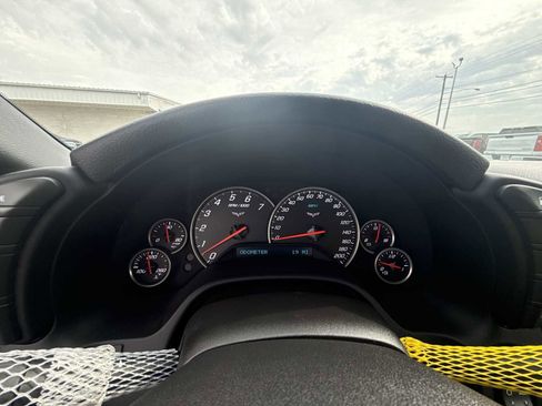 Used 2008 Chevrolet Corvette Convertible w/ Preferred Equipment Group RWD image 10