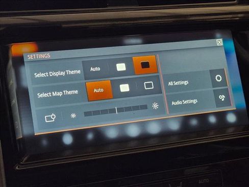 Used 2017 Land Rover Discovery HSE Luxury AWD/4WD image 13