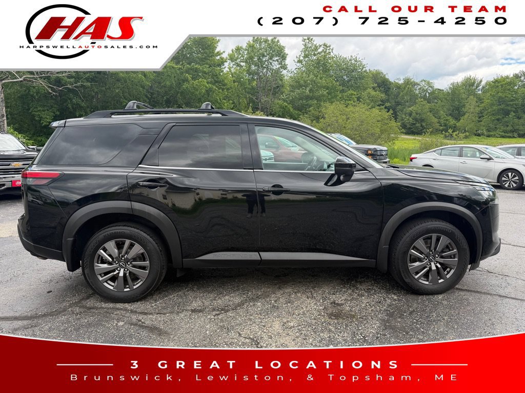 Used 2023 Nissan Pathfinder SV w/ Cargo Package AWD/4WD image 7