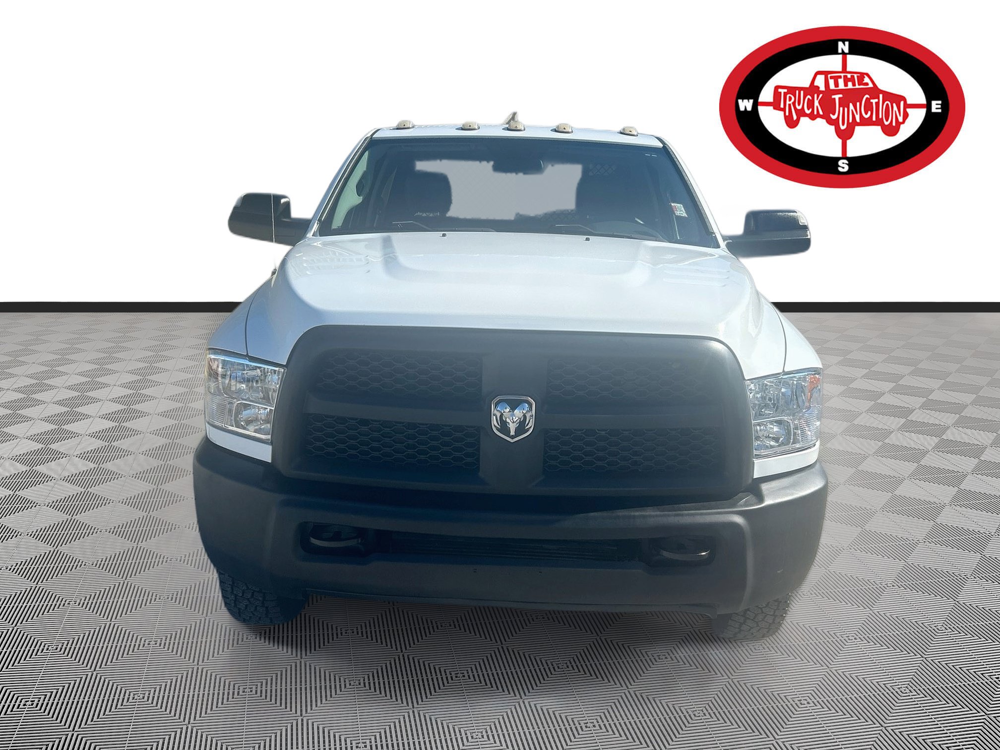 Used 2017 RAM 3500 Tradesman w/ Power & Remote Entry Group AWD/4WD image 2