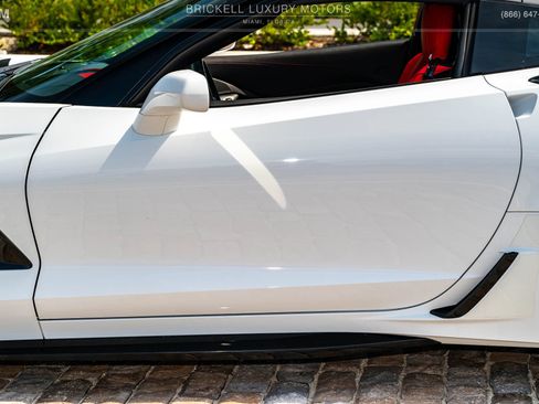 Used 2019 Chevrolet Corvette Z06 RWD image 46