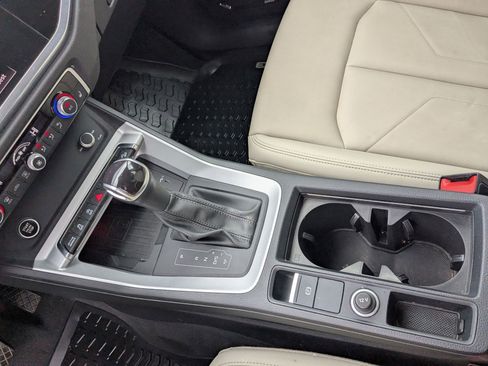 Used 2022 Audi Q3 2.0T Premium Plus w/ Premium Plus Package image 16