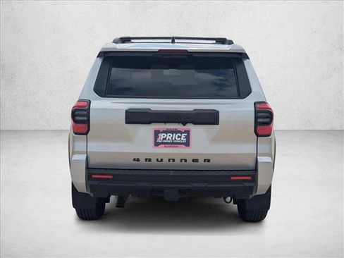 Used 2026 Toyota 4Runner SR5 AWD/4WD image 6