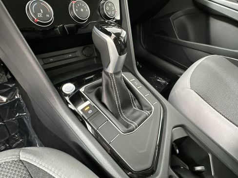 Used 2024 Volkswagen Taos S image 17