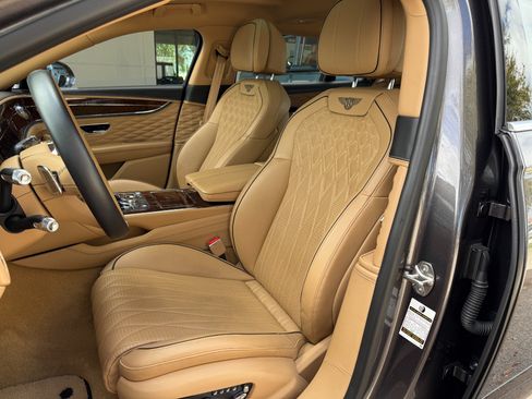 Used 2021 Bentley Flying Spur W12 AWD/4WD image 26
