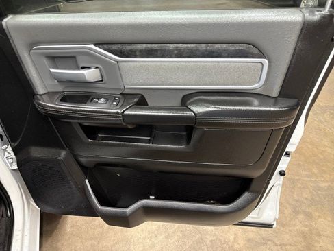 Used 2019 RAM 2500 Big Horn image 24
