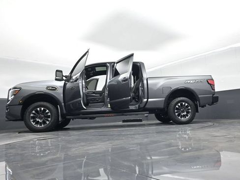 Used 2022 Nissan Titan PRO-4X w/ Pro-4x Convenience Package AWD/4WD image 77