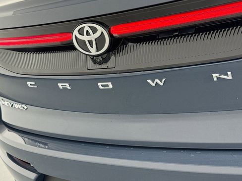 Used 2026 Toyota Crown Limited image 8