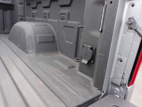 Used 2023 Chevrolet Silverado 1500 Custom image 25