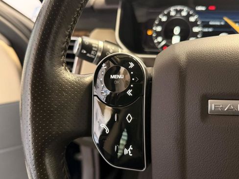 Used 2018 Land Rover Range Rover Sport HSE AWD/4WD image 30
