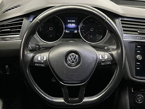 Used 2019 Volkswagen Tiguan SE w/ Panoramic Sunroof Package AWD/4WD image 8