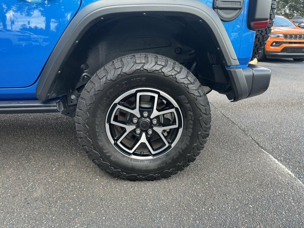 Used 2025 Jeep Wrangler Unlimited Rubicon w/ Safety Group AWD/4WD image 10