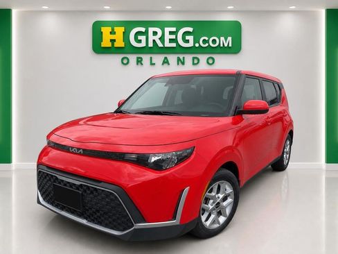 Used 2023 Kia Soul S FWD image 4