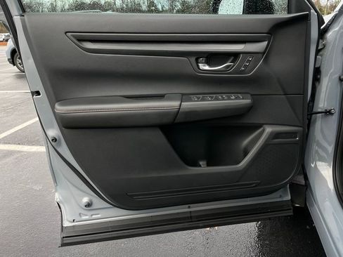 Certified 2025 Honda CR-V Sport-L image 24