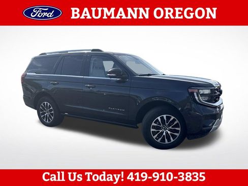 Used 2025 Ford Expedition Platinum AWD/4WD image 2