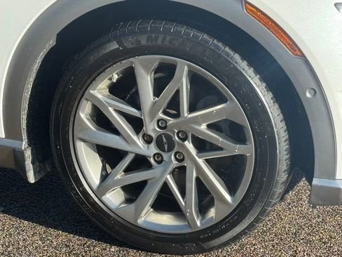 Used 2023 Genesis GV60 Advanced image 16