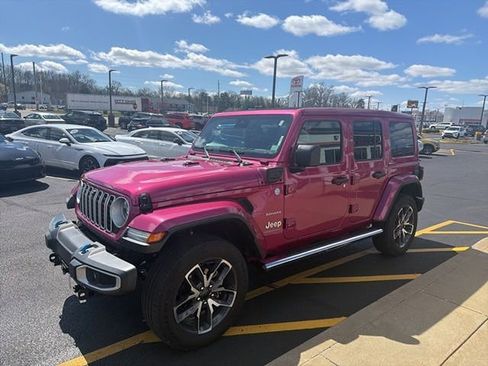Used 2024 Jeep Wrangler Sahara 4xe w/ Technology Group image 2