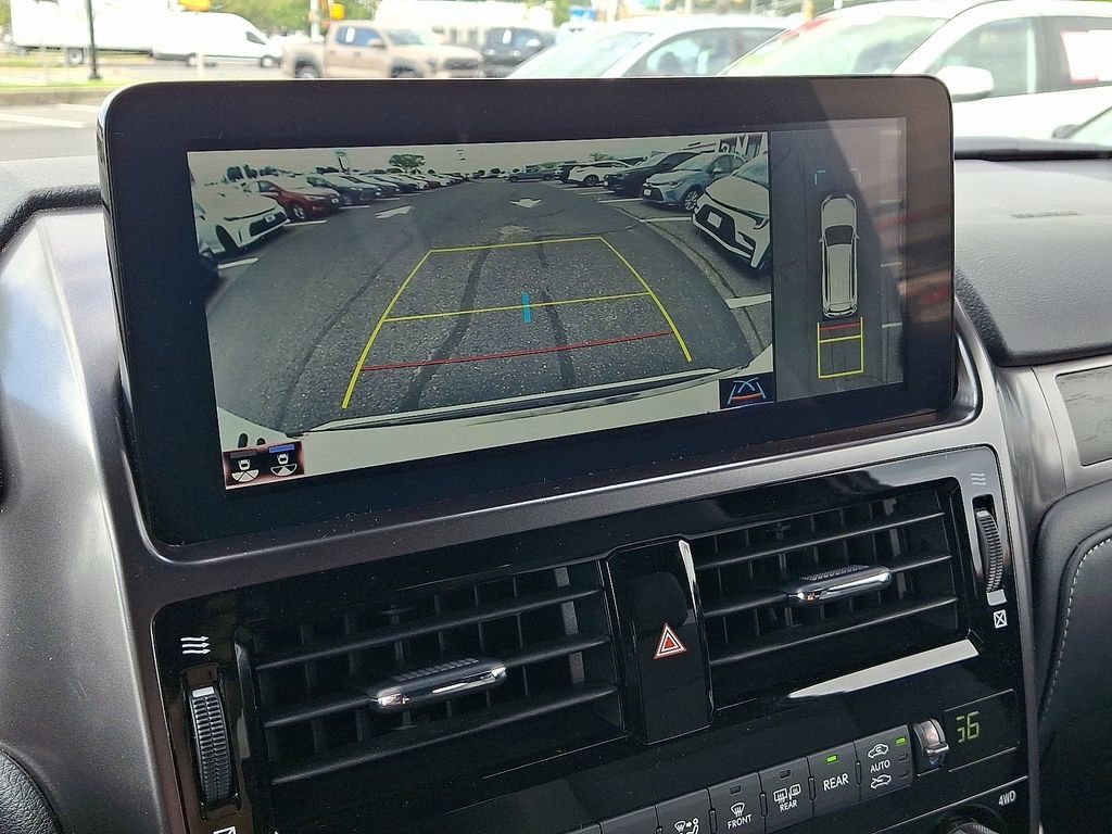 Used 2023 Lexus GX 460 w/ Black Line Special Edition AWD/4WD image 19