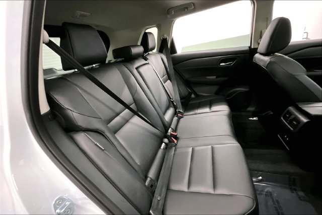 New 2026 Nissan Rogue Dark Armor AWD/4WD image 33