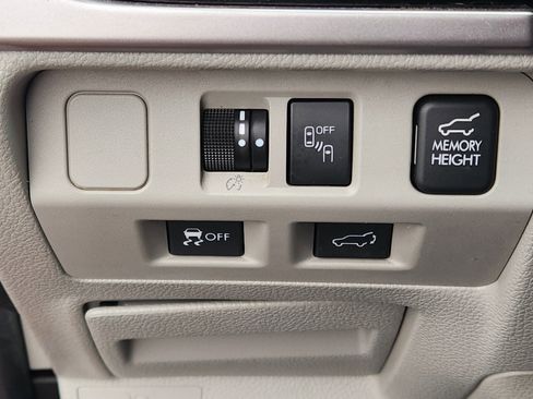 Used 2017 Subaru Forester 2.5i Limited image 28