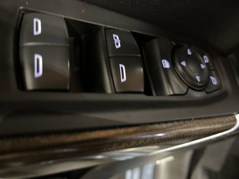 Used 2021 Chevrolet Silverado 1500 LT Trail Boss w/ Convenience Package II image 12