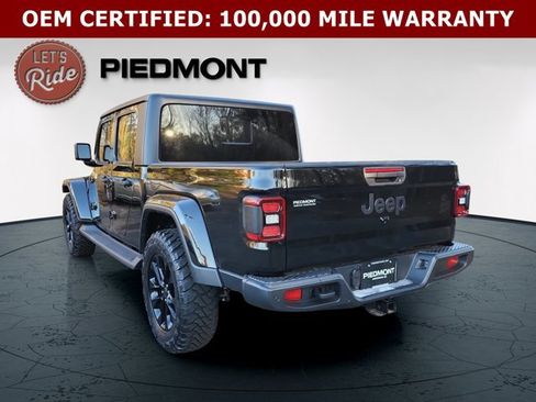 Certified 2025 Jeep Gladiator Sport AWD/4WD image 10