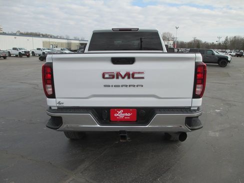 Certified 2022 GMC Sierra 2500 Pro w/ Convenience Package image 6