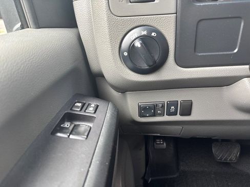 Used 2012 Nissan NV 2500 SV RWD image 51