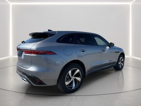 Used 2025 Jaguar F-PACE R-Dynamic S AWD/4WD image 6
