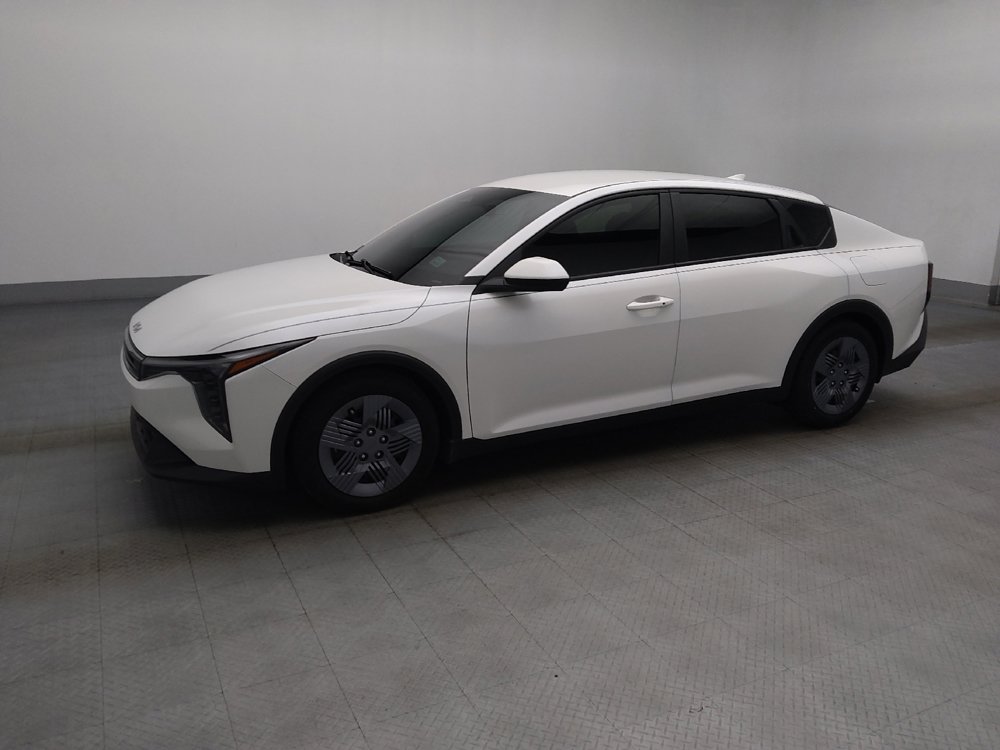 Used 2025 Kia K4 FWD image 2