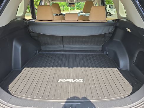 Certified 2024 Toyota RAV4 LE AWD/4WD image 13