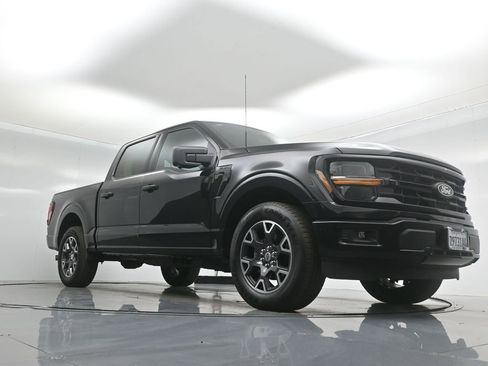 New 2024 Ford F150 XLT w/ XLT Black Appearance Package image 43