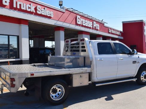 Used 2018 RAM 3500 Laramie Longhorn image 6