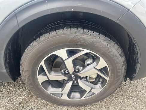 Used 2021 Kia Sportage LX image 11