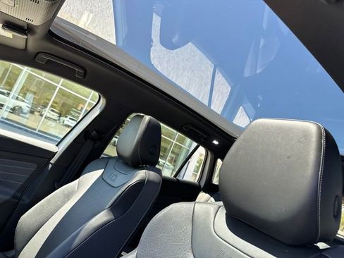 Certified 2023 Volkswagen ID.4 Pro S AWD/4WD image 32