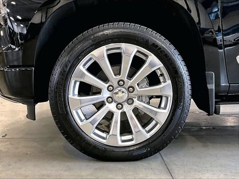 Used 2026 Chevrolet Silverado 1500 High Country AWD/4WD image 7