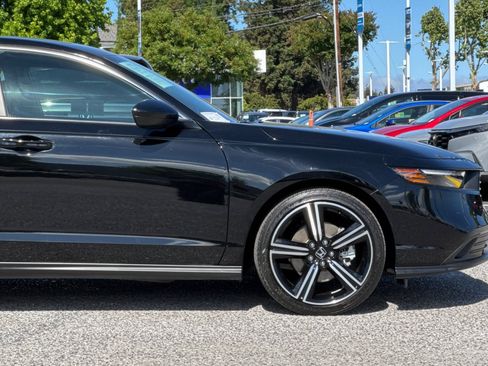 Used 2024 Honda Accord Sport image 34