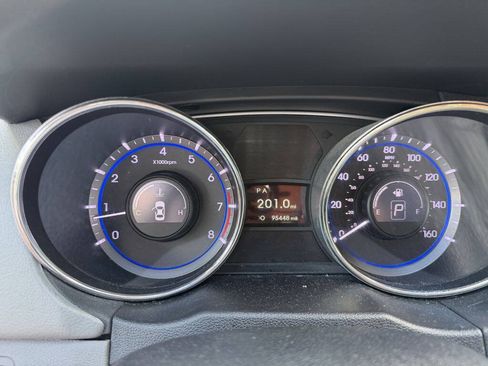 Used 2011 Hyundai Sonata Limited FWD image 13