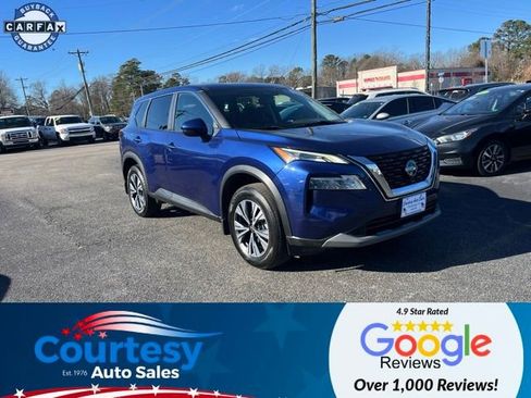 Used 2022 Nissan Rogue SV image 1