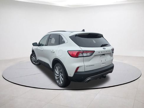 Used 2022 Ford Escape Titanium w/ Titanium Elite Package image 5