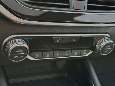 New 2025 Nissan Altima 2.5 SR w/ SR Premium Package image 19