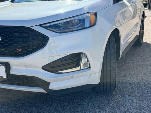 Used 2024 Ford Edge ST w/ Equipment Group 401A image 3