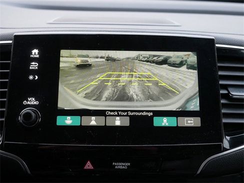 Used 2019 Honda Pilot Touring image 35