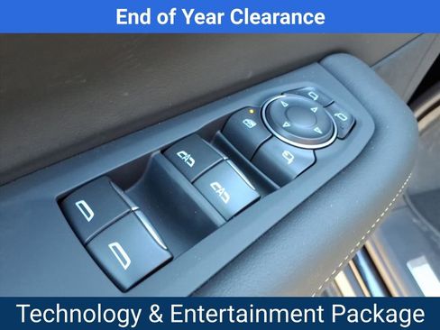 New 2025 Chevrolet Suburban Premier image 6