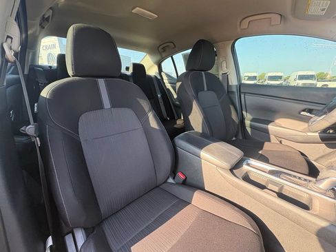 Used 2020 Nissan Sentra SV FWD image 29