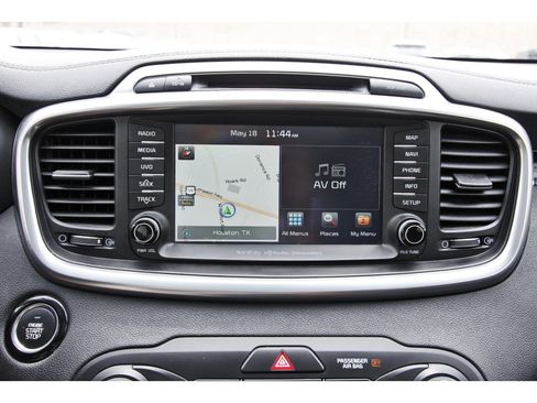 Used 2016 Kia Sorento SX FWD image 28