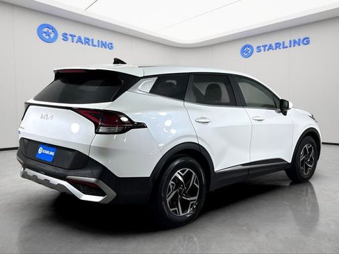 Used 2024 Kia Sportage LX image 8