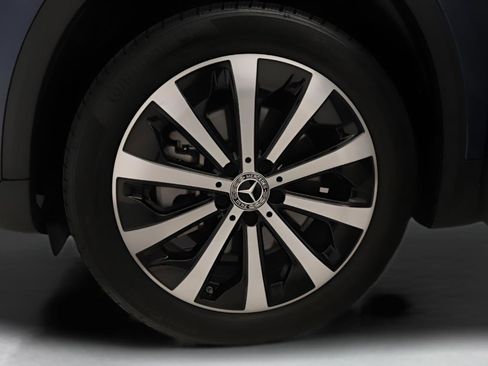 Certified 2023 Mercedes-Benz GLA 250 image 27